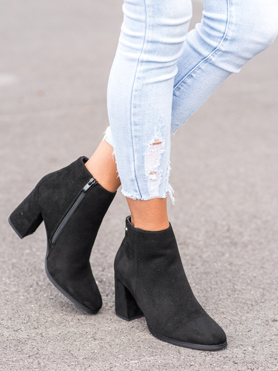 GOODIN STYLISH SUEDE BOOTS
