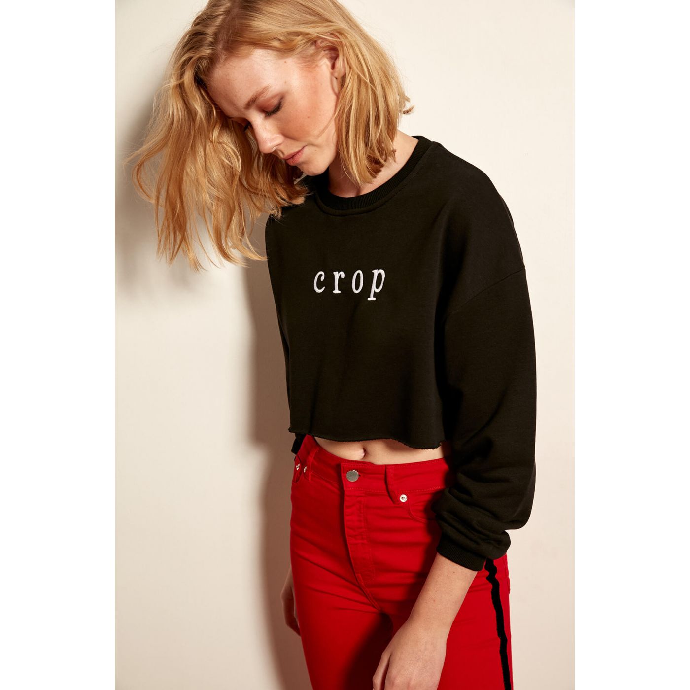 Trendyol Black Super Crop Knit Sweatshirt