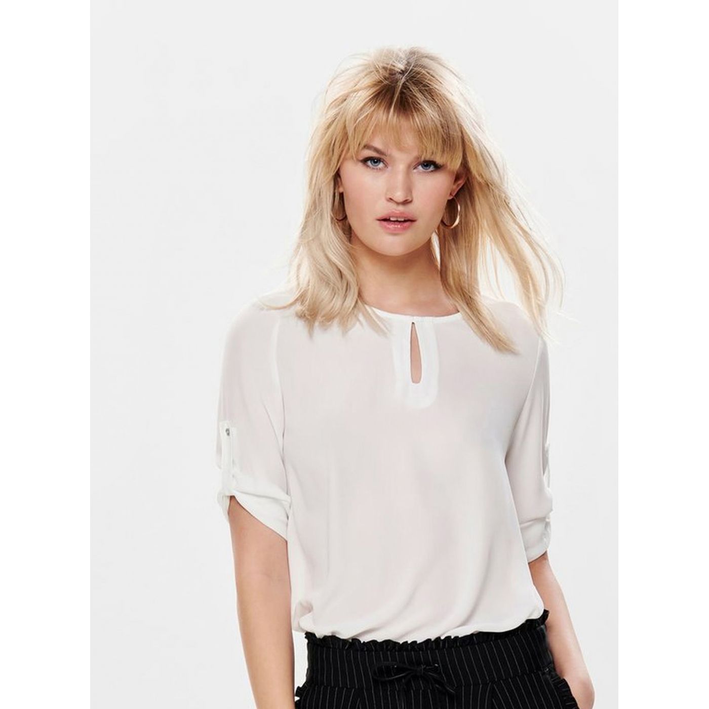 Cream blouse with opening in decolletage ONLY Agnes