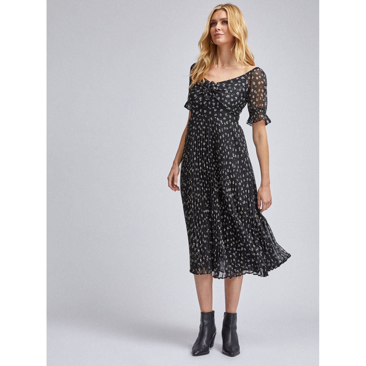 Black floral pleated mididishes Dorothy Perkins