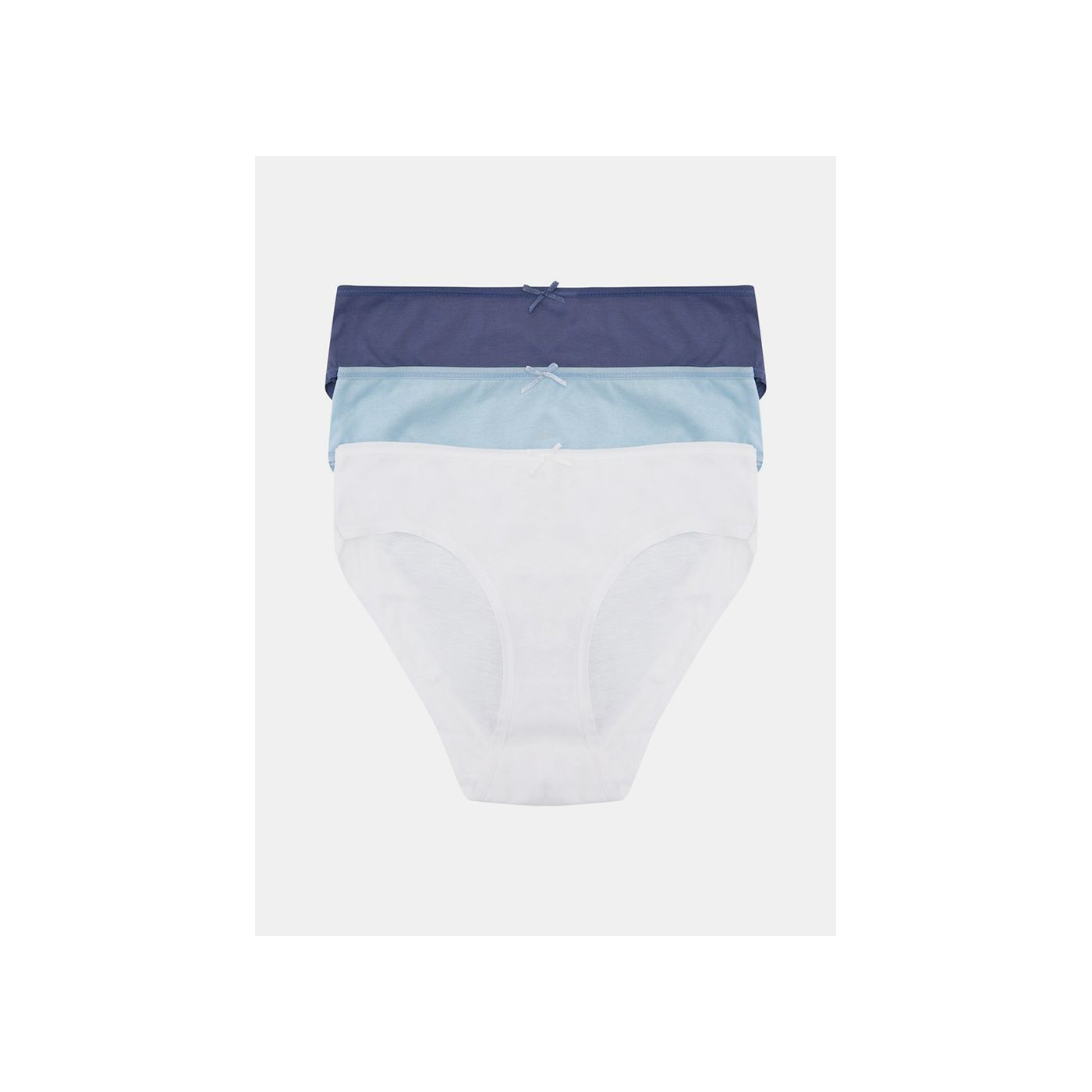 Set of three panties in white and blue M&Co