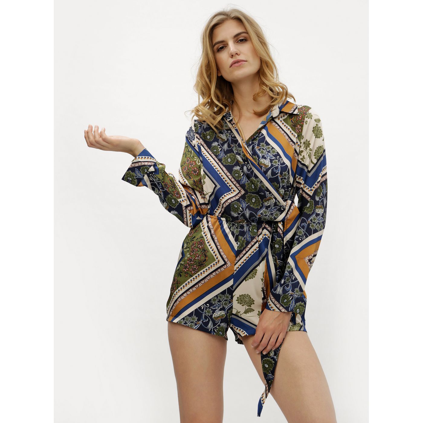 Blue beige patterned jumpsuit MISSGUIDED