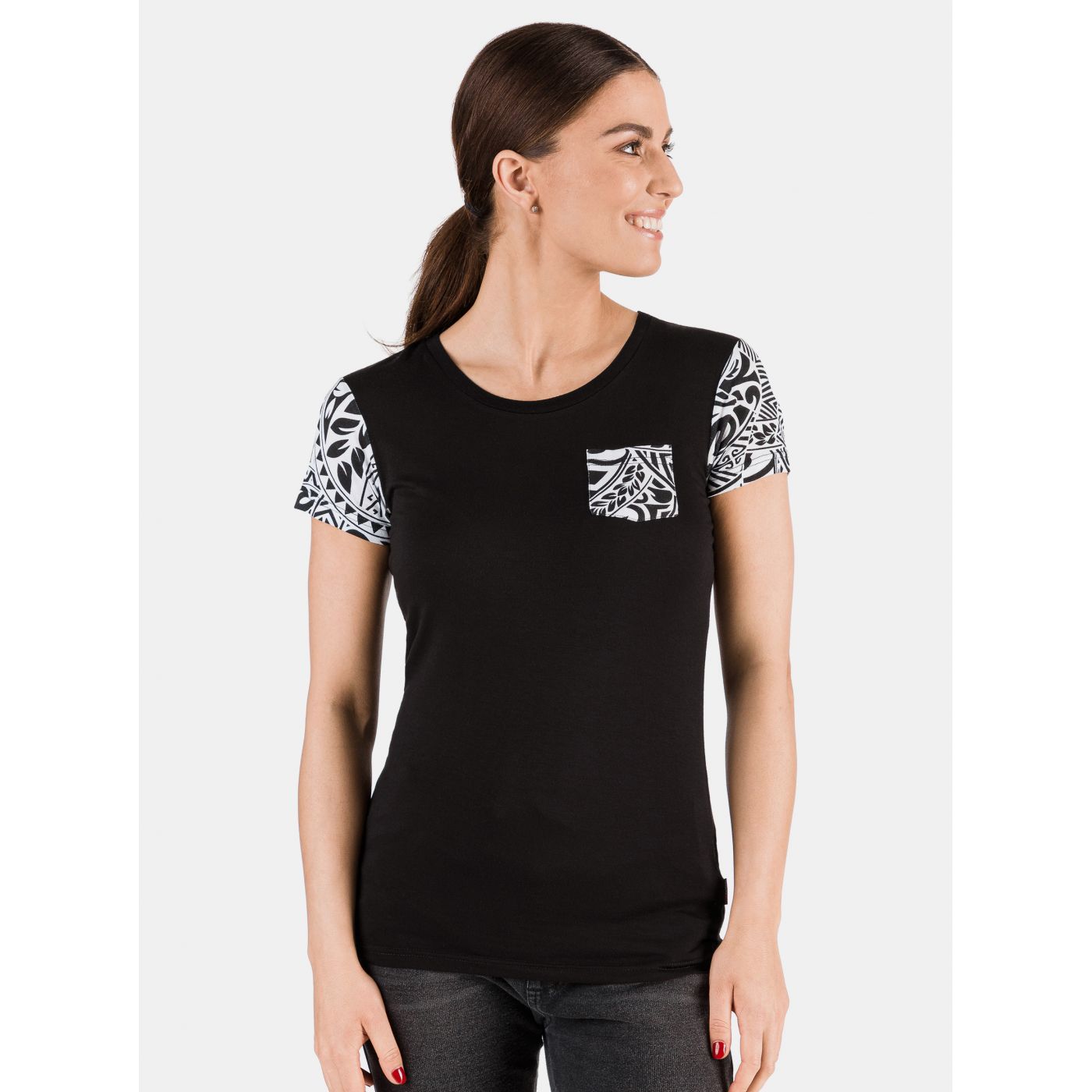 Black Women's T-Shirt SAM 73