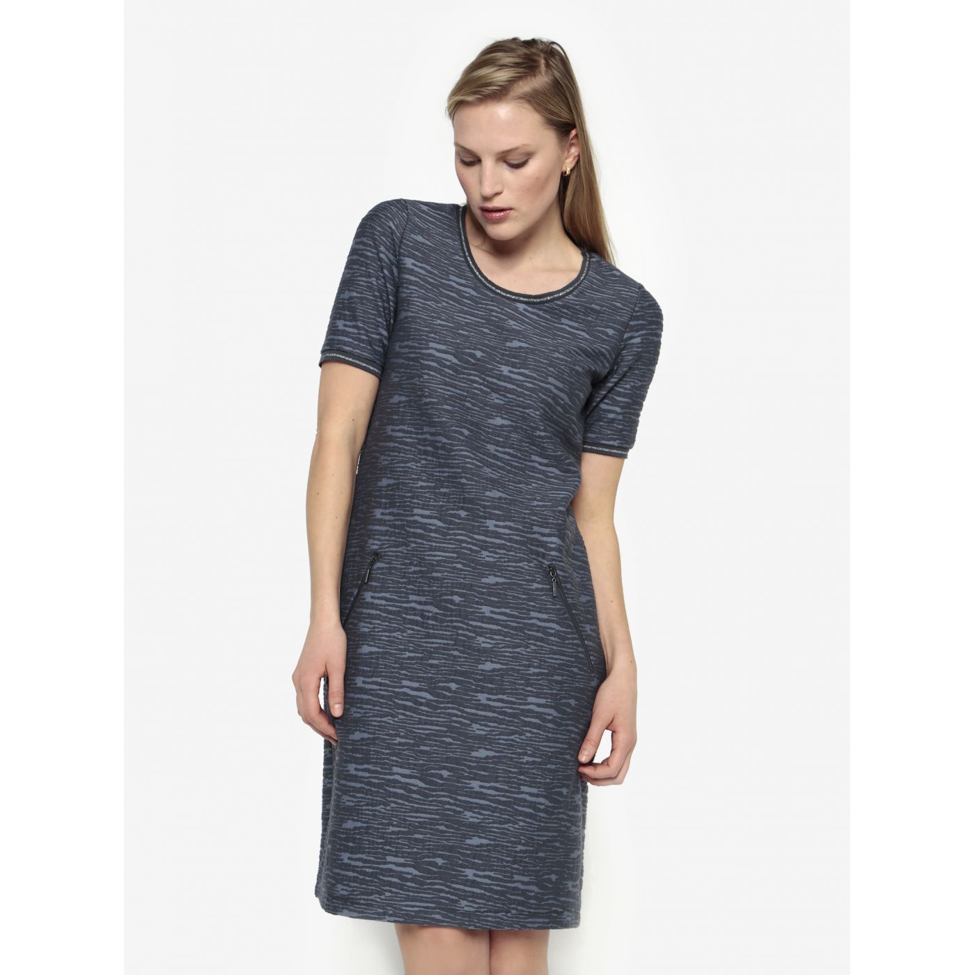 Blue annealed dress with short sleeves Yest