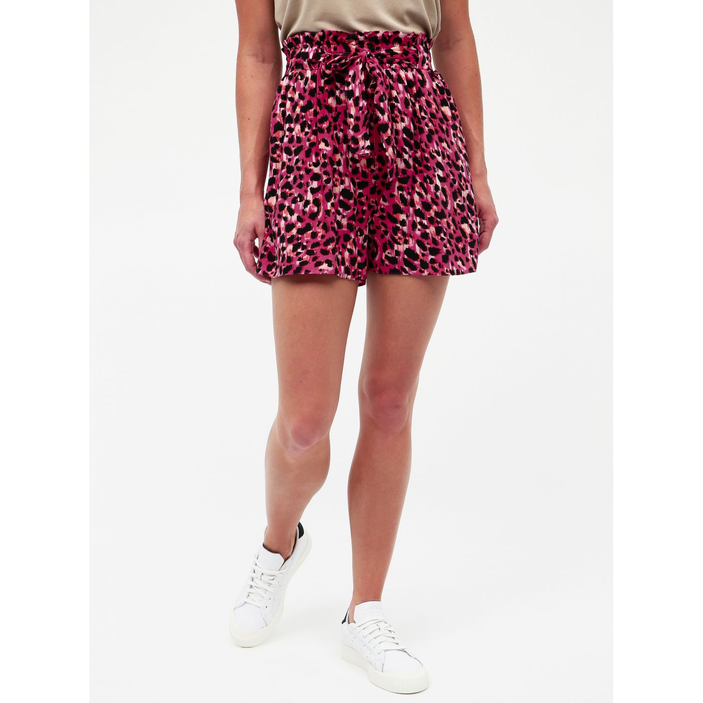 Dark pink shorts with dorothy perkins pattern