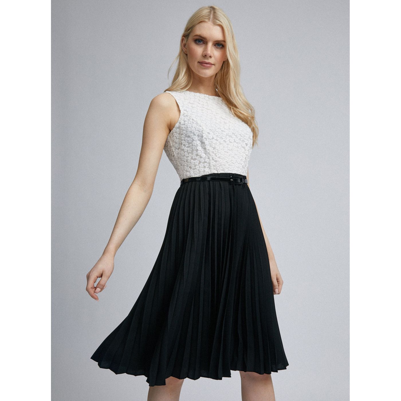White-black pleated dorothy perkins dress