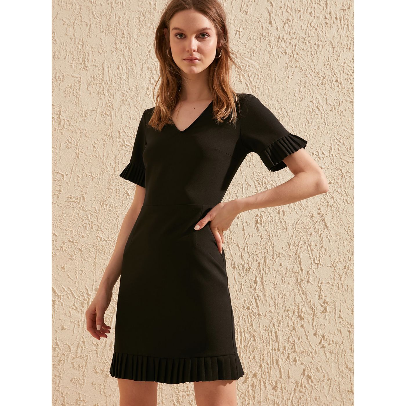 Trendyol Black Sleeve and Skirt Detailed Dress