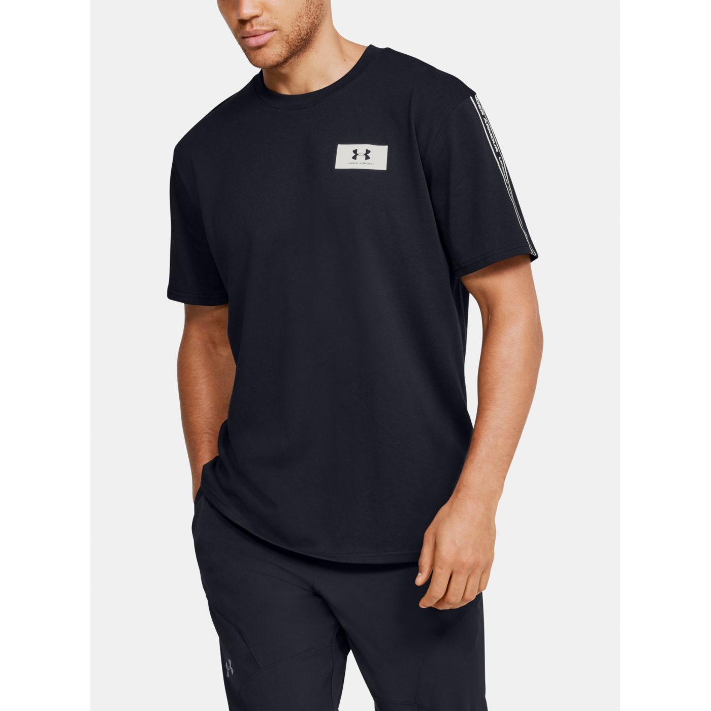 Black Men's Performance Under Armour T-Shirt