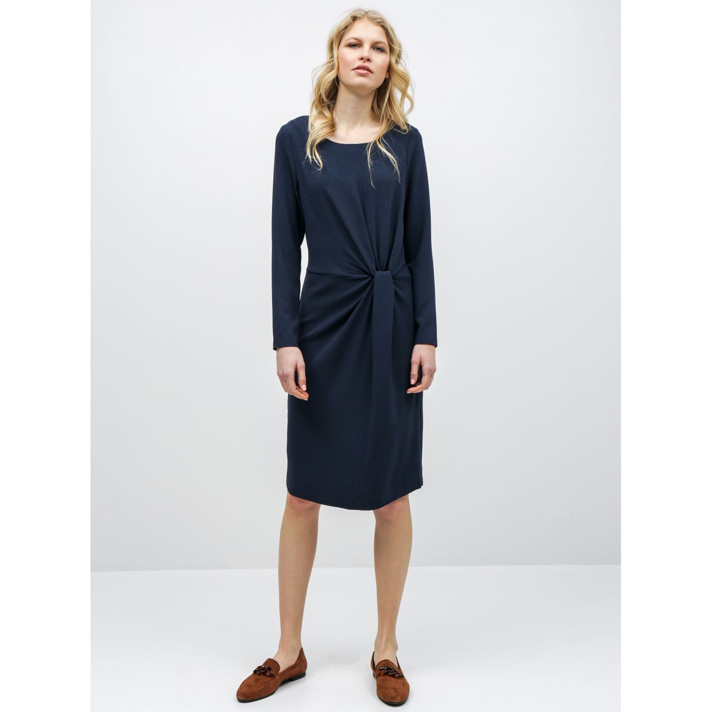 Dark blue dress with draping on the side of VILA Sealo
