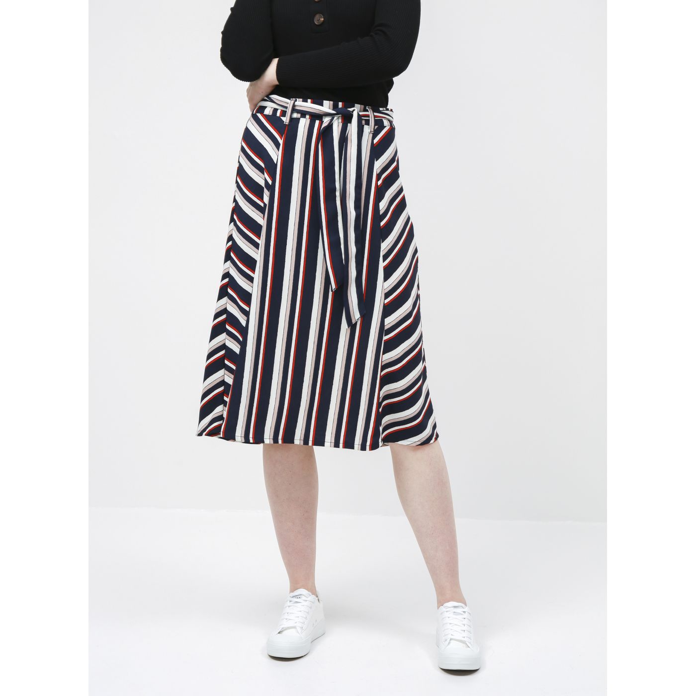 Jacqueline de Yong Rosie's dark blue striped skirt
