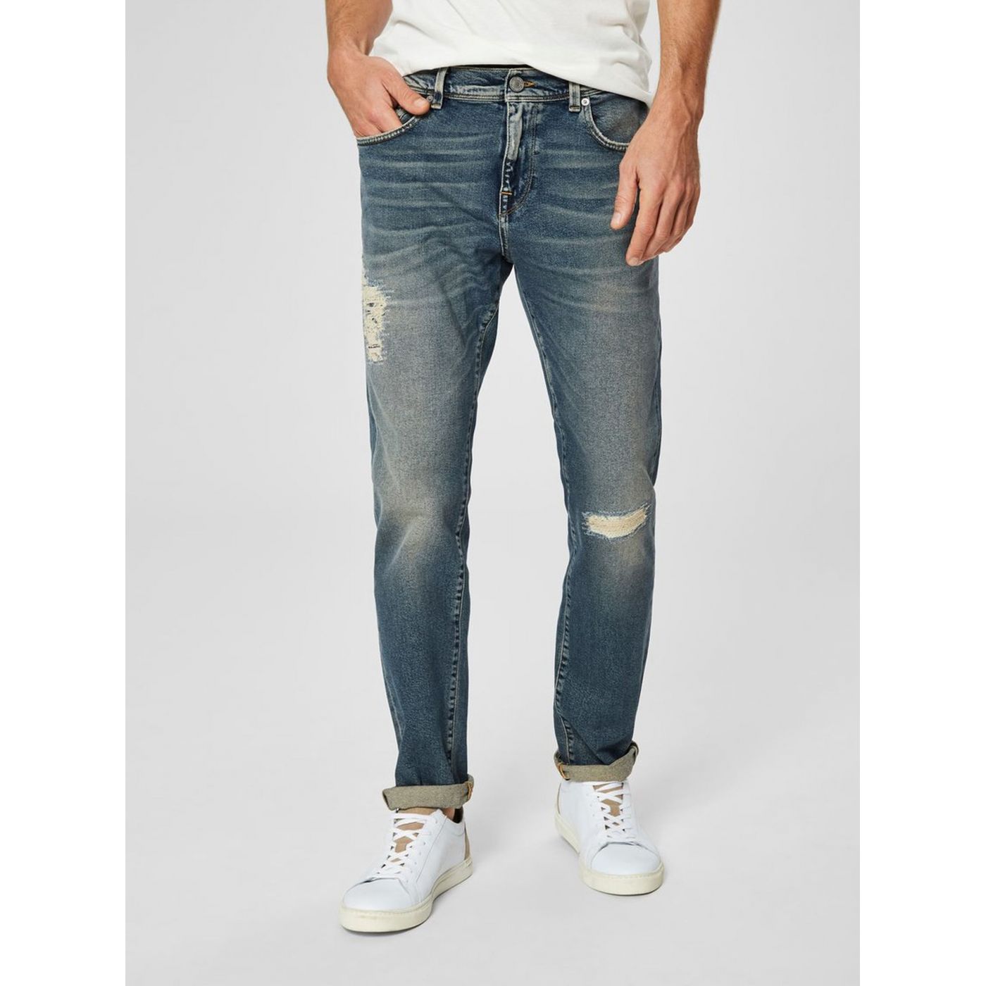 Blue slim jeans with a torn Effect Selected Homme Leon