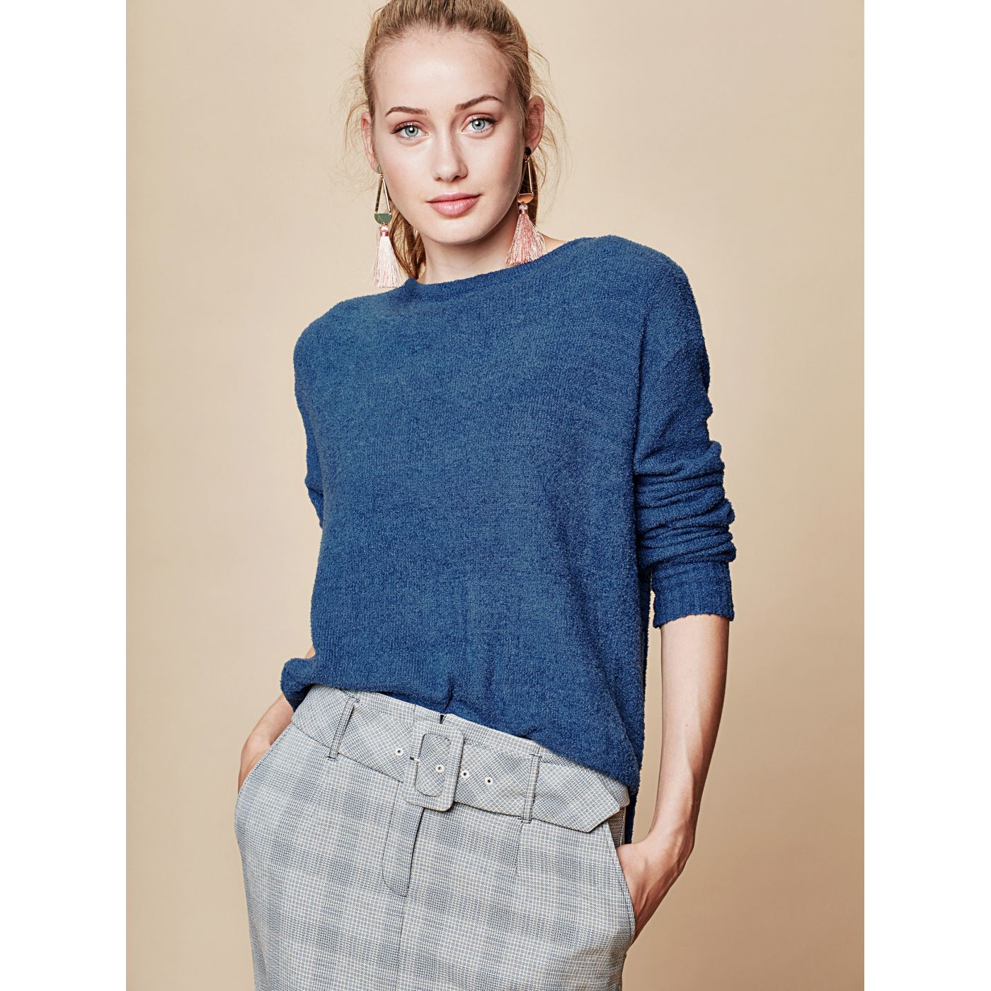 Blue loose sweater with round touch me neckline. Pocahontas Vibe