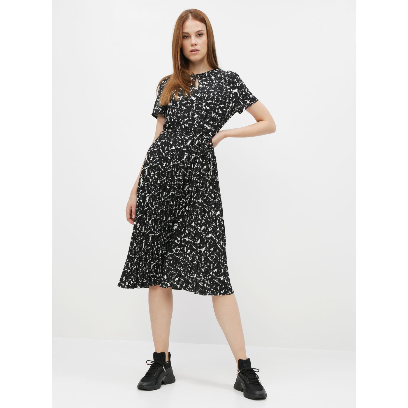 Black patterned dress with pleated Dorothy Perkins skirt