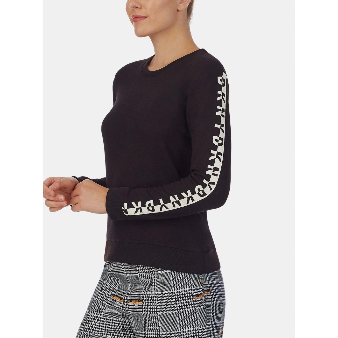Black T-shirt DKNY