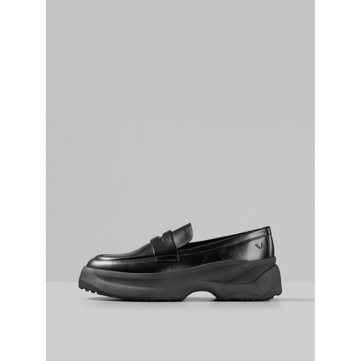 Black Women's Leather Loacons Vagabond