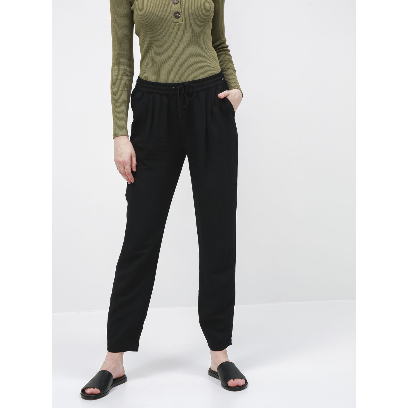 Black Women's Regular Fit Pants ZOOT Baseline Edita