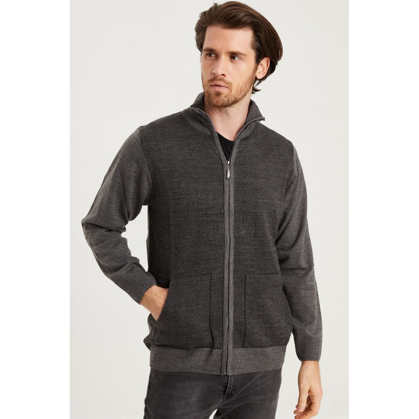 V0241 DEWBERRY MEN'S SWEATER-GRAY