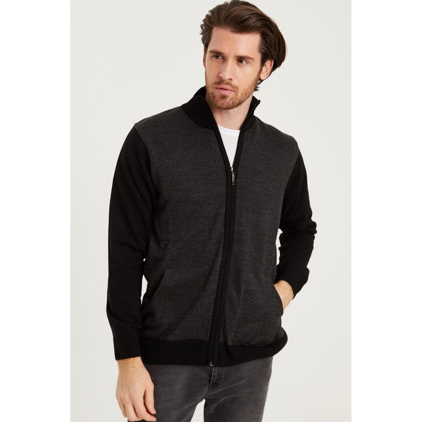 V0241 DEWBERRY MEN'S SWEATER-BLACK