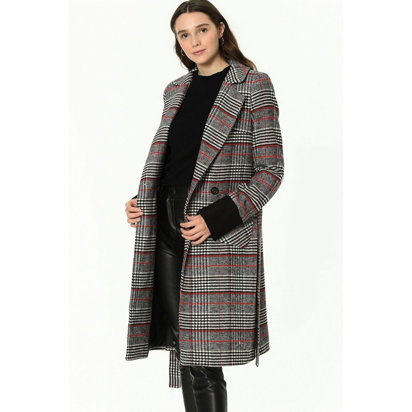 Z6641 DEWBERRY PLAID WOMEN'S COAT-BLACK-BURGUNDY