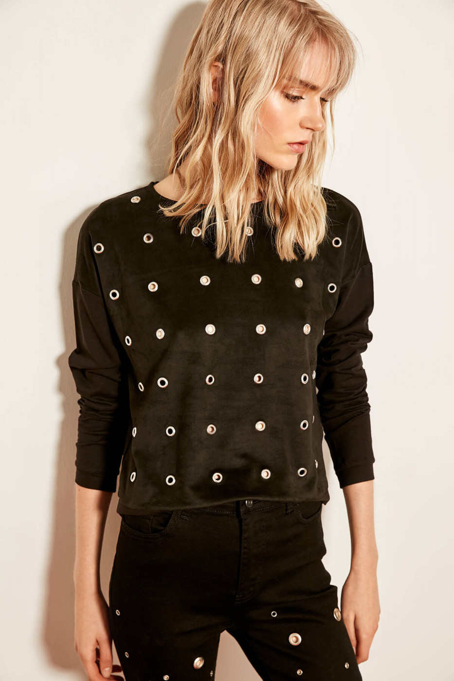 Trendyol Black Eyelet Lace Detailed Knit Sweatshirt