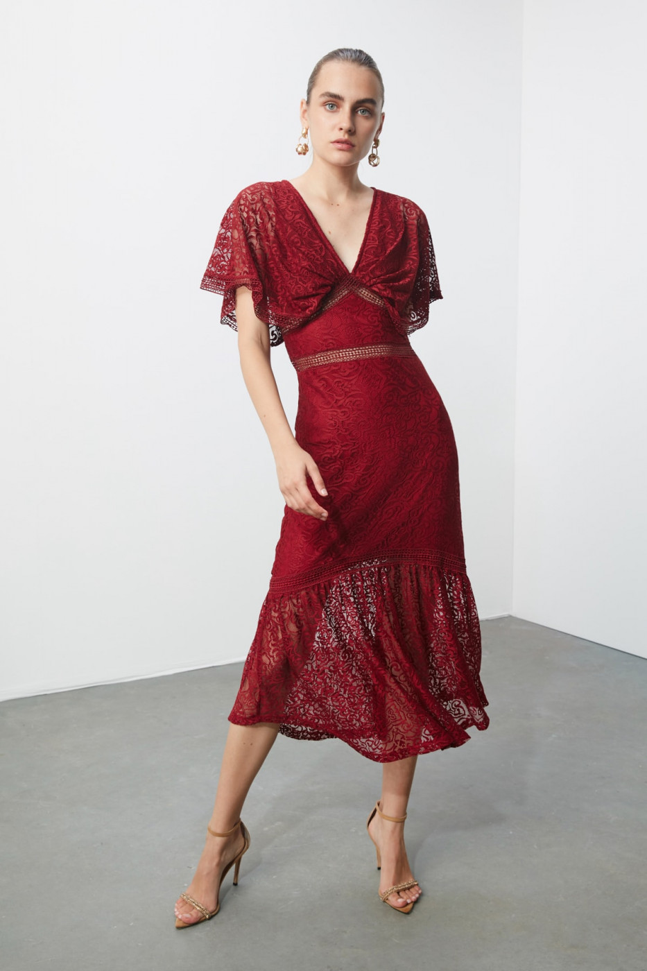 Trendyol Ekru Lace Accessory Detailed Dress