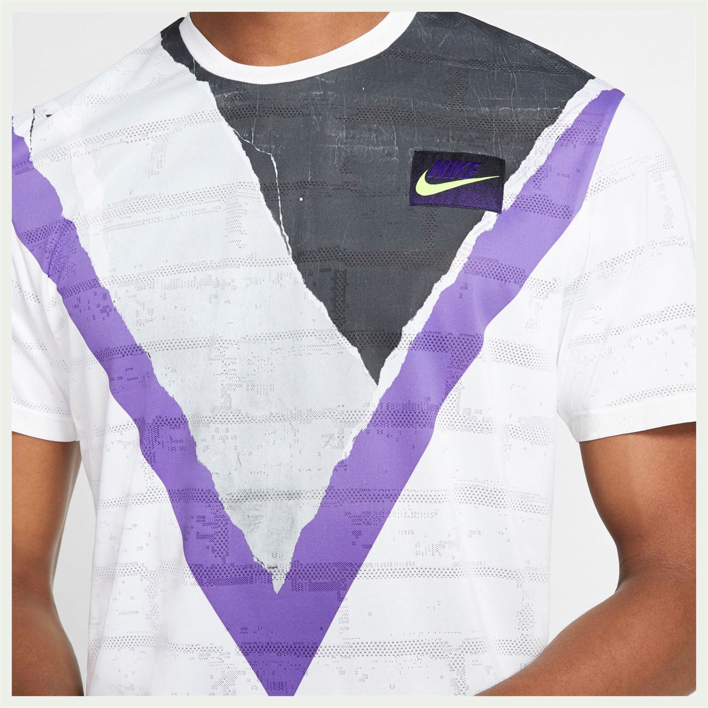 Levně Nike Challenger T Shirt Mens