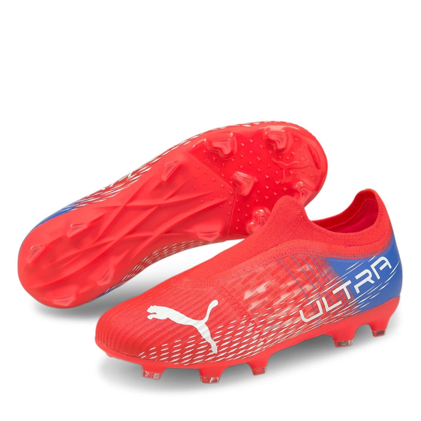 laceless puma football boots