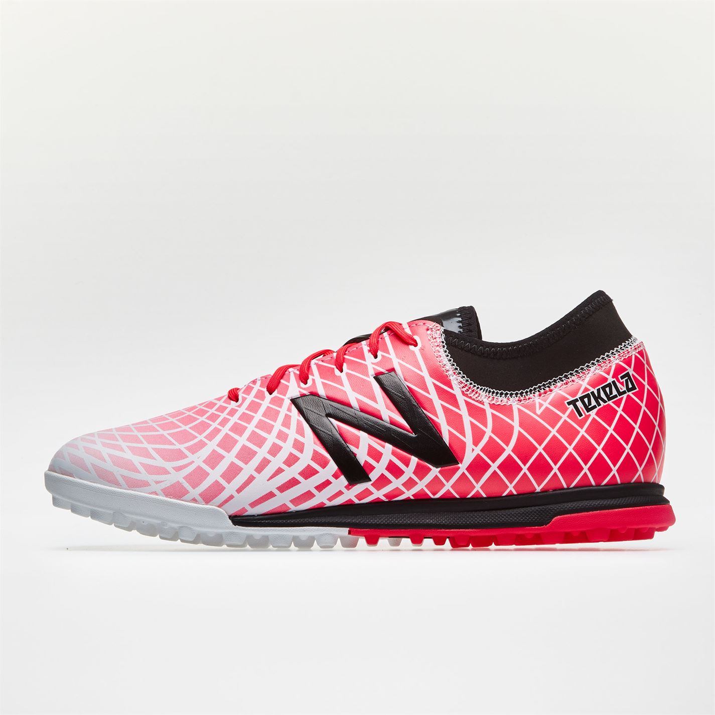 new balance tekela tf