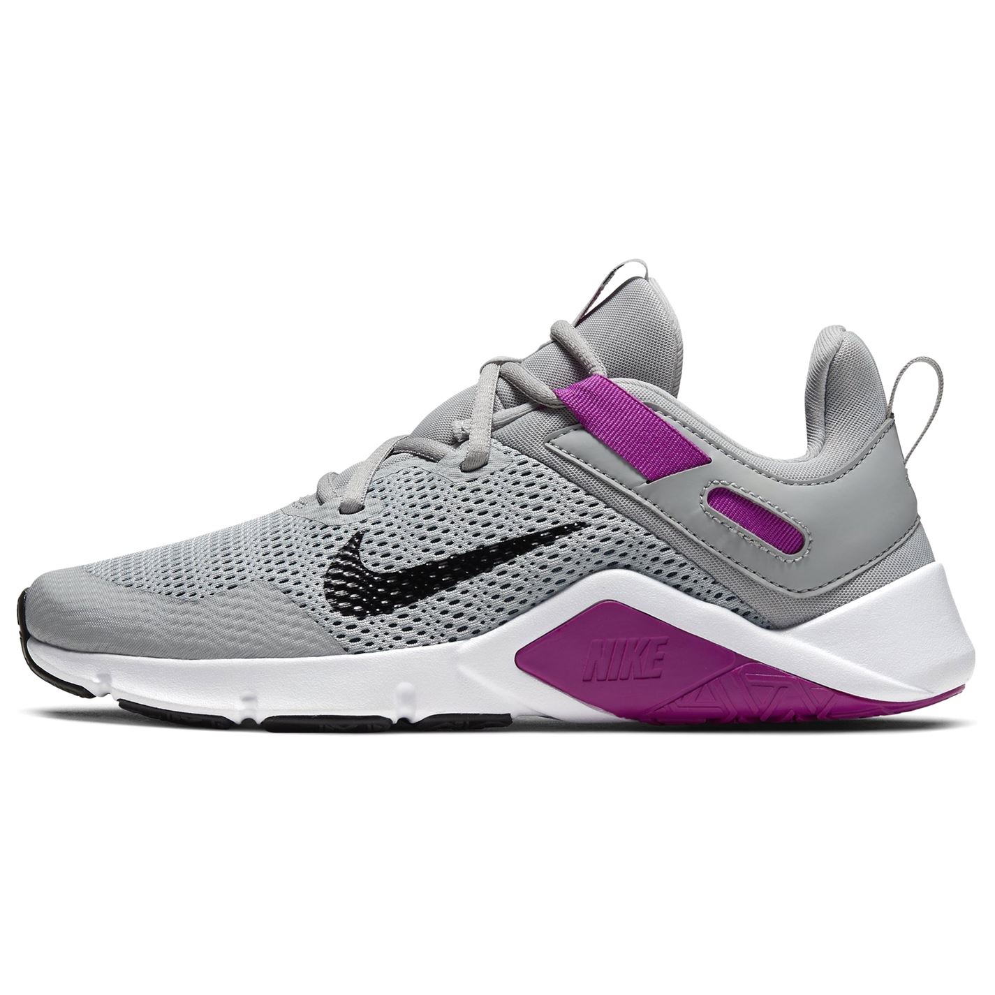 women's nike legend essential shoes