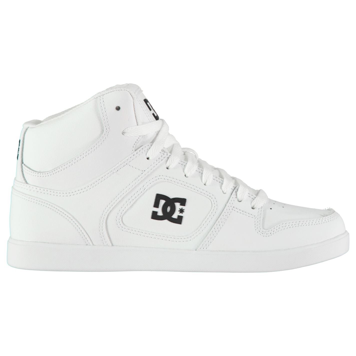 Dc white. Кроссовки DC Shoes белые. Кроссовки белые высокие DC Shoes. Высокие кеды DC белые. Белые кроссы DC.