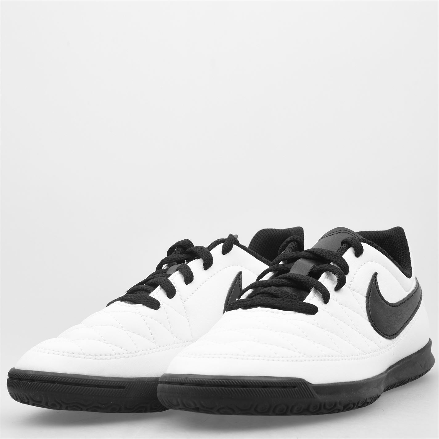 nike majestry indoor football trainers