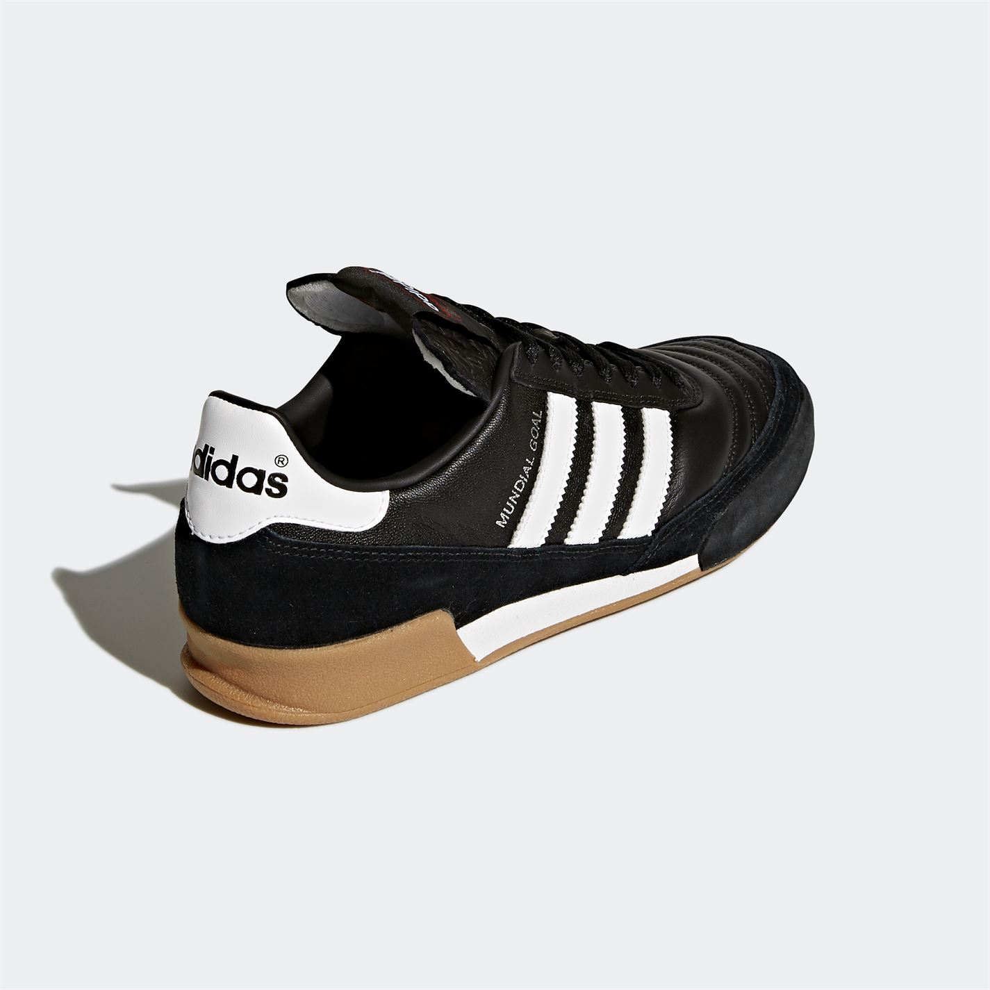 adidas mundial goal indoor football trainers