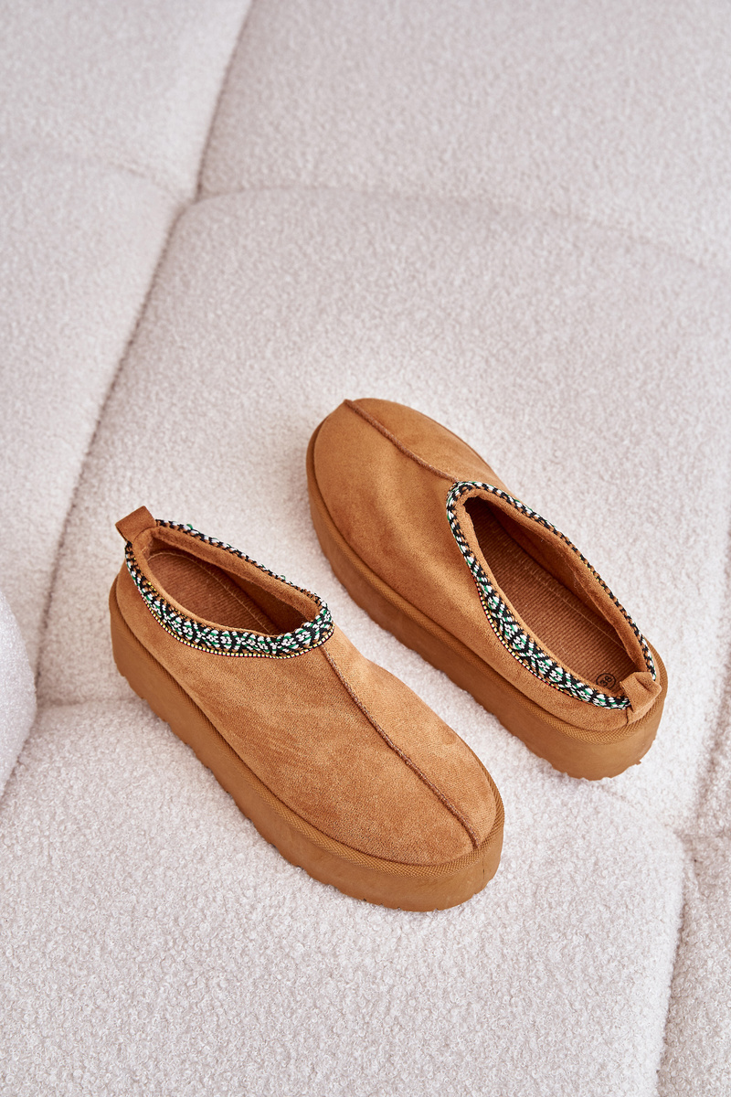 Women&#039;s platform slippers with Camel Neroma embroidery