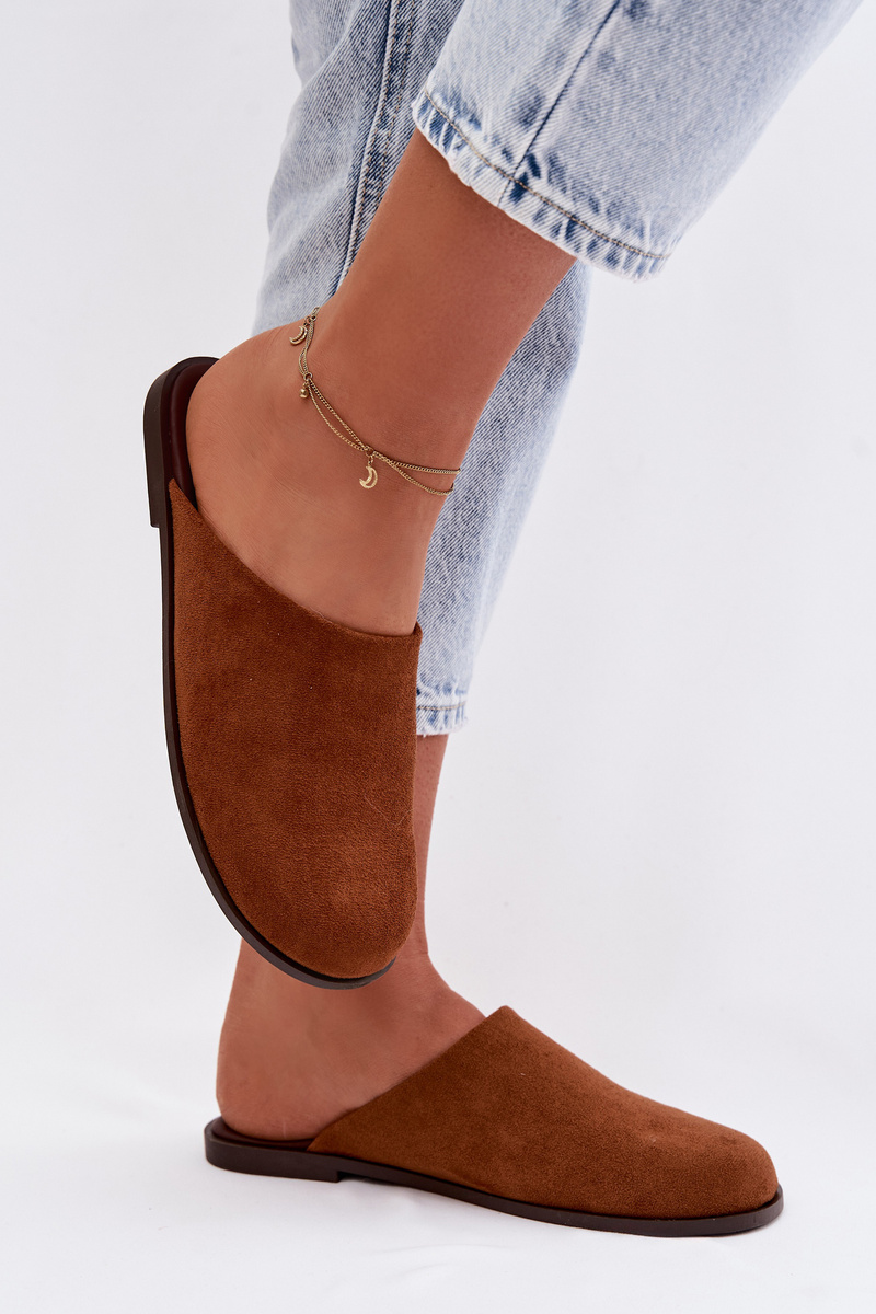 Дамски чехли от ековелур в цвят камила