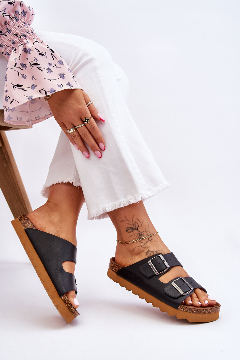 Slapi dama, BIG STAR SHOES