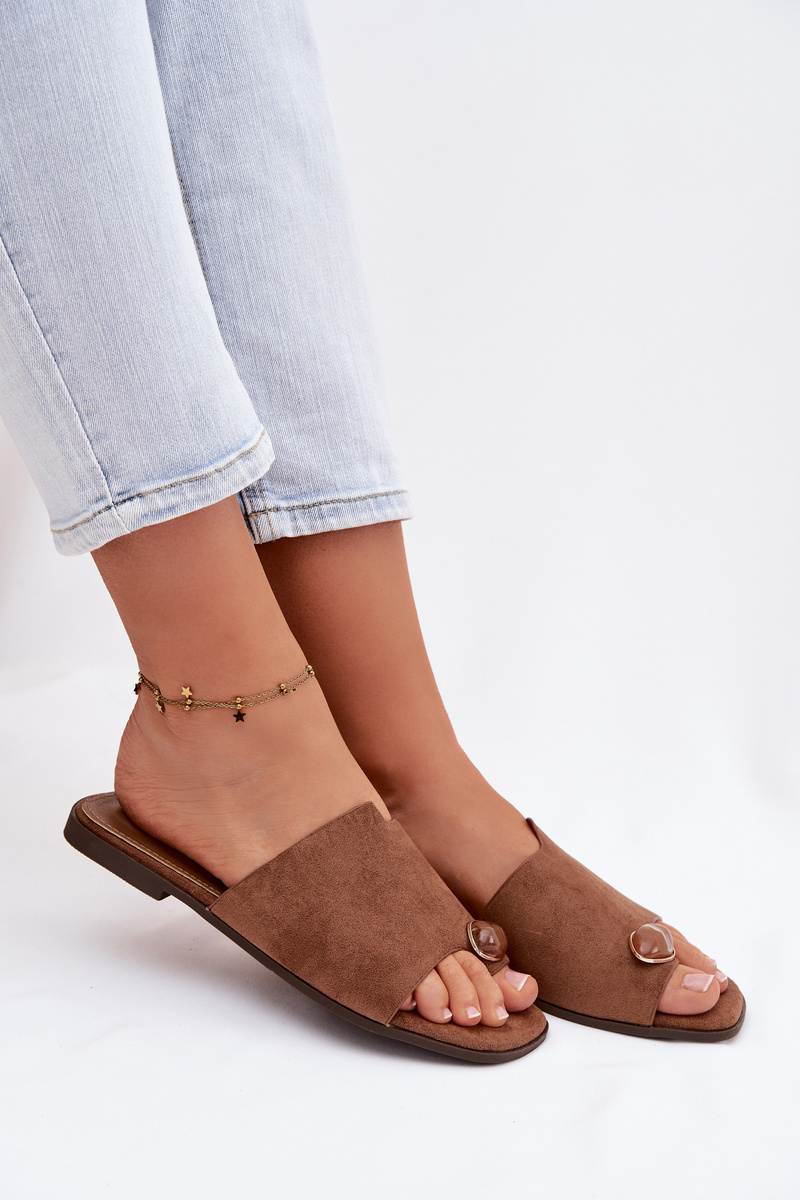 Dámské hnědé pantofle z eko semiše