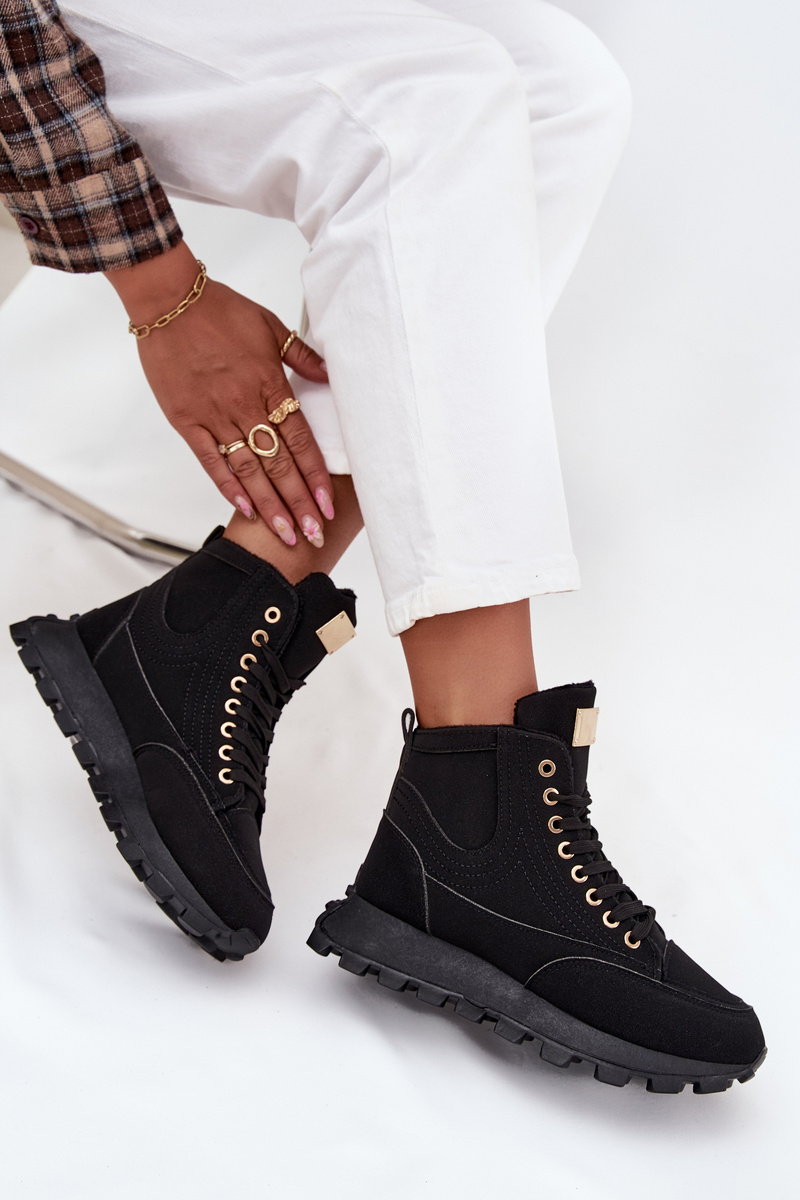 Дамски изолирани ботуши на платформа