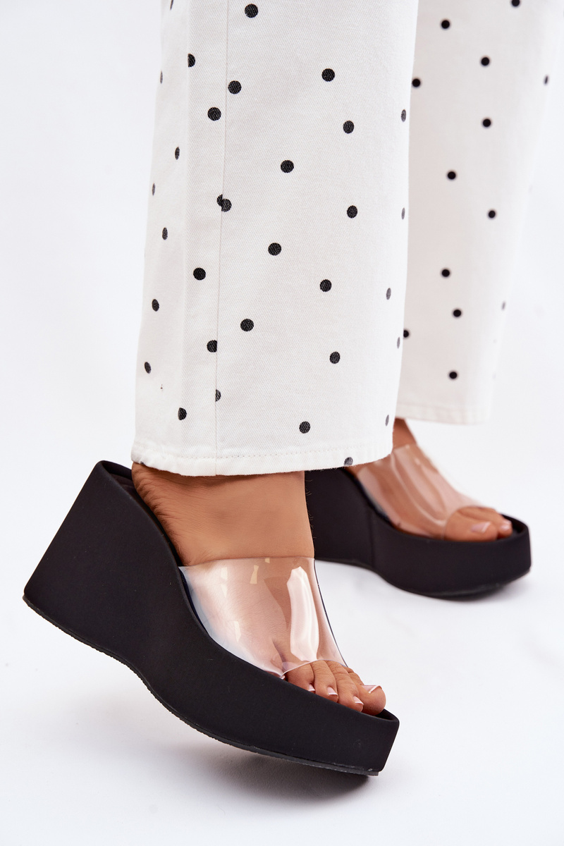 Дамски сандали на платформа с прозрачна каишка