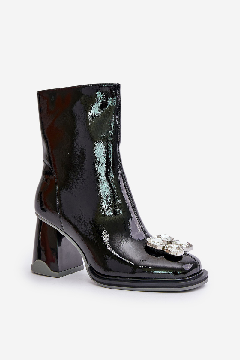 Lacquered women&#039;s ankle boots with D&amp;A decoration black