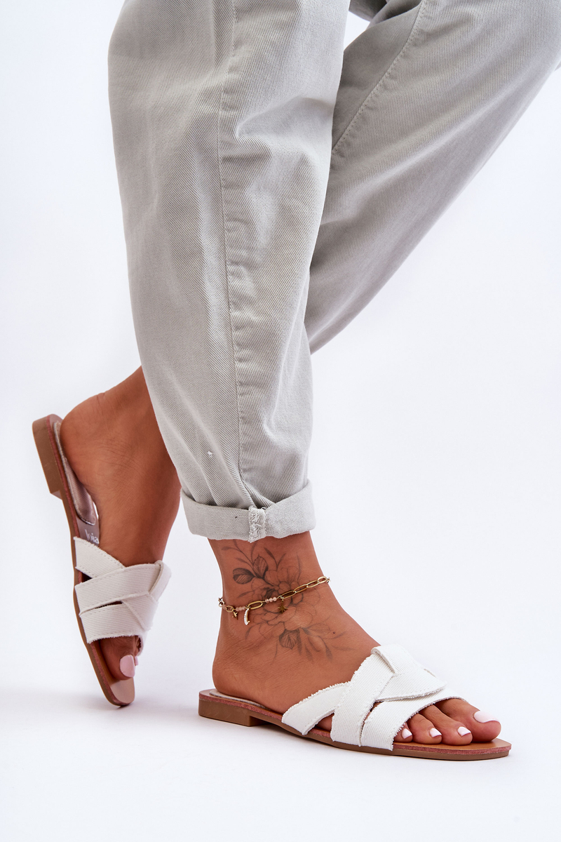Women&#039;s material sandals white Aversa