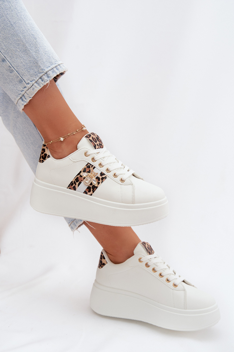 Dámske sneakersy na platforme s ozdobou