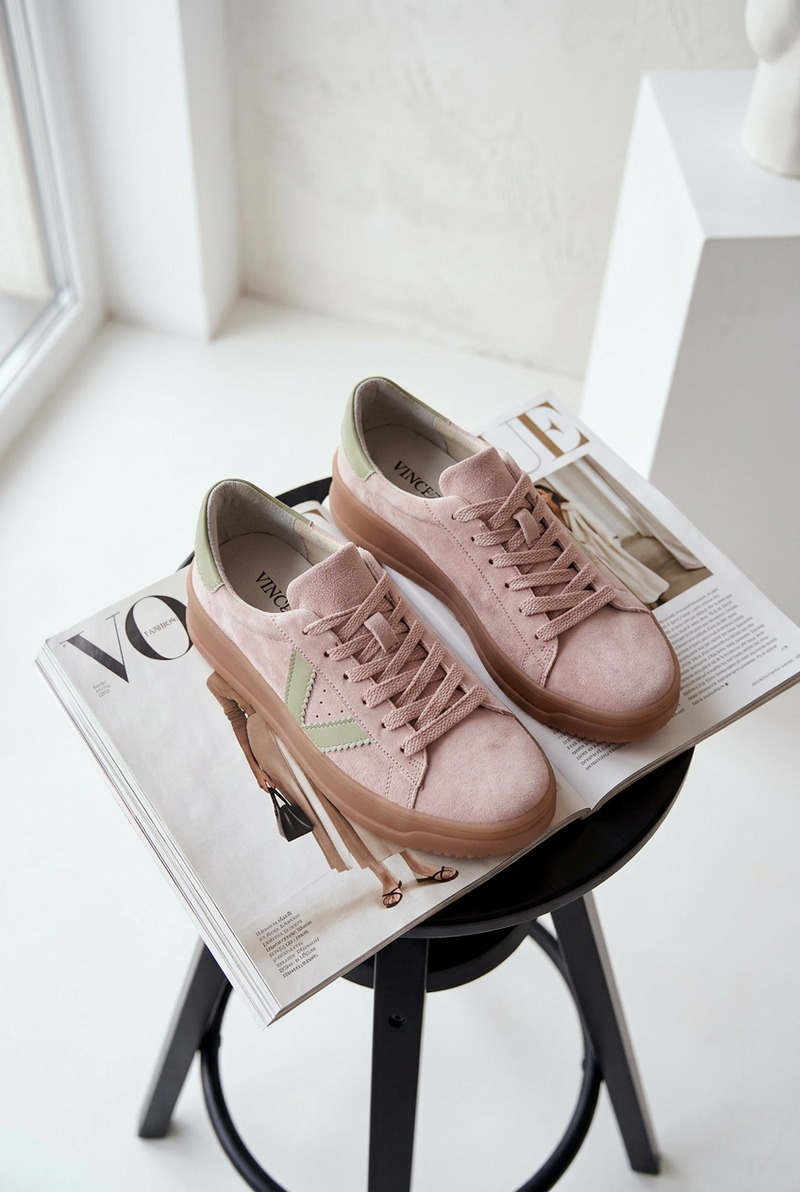 Дамски маратонки от естествен велур на платформа Vinceza