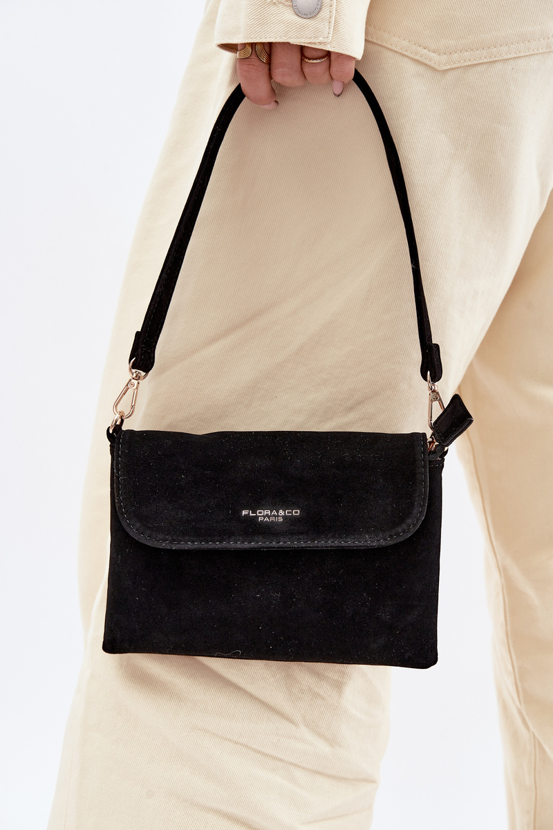 Flora&Co malá crossbody taška z eko semišu čierna
