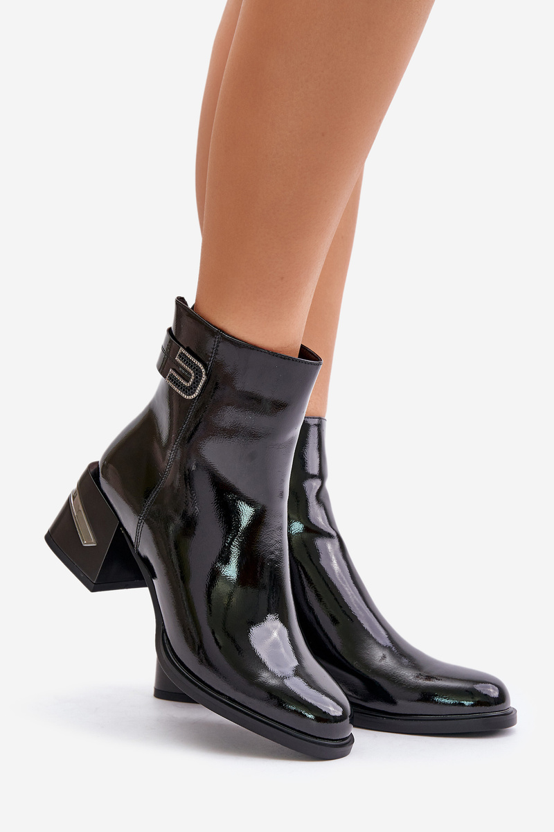 Patent leather ankle boots with heels - black insulation