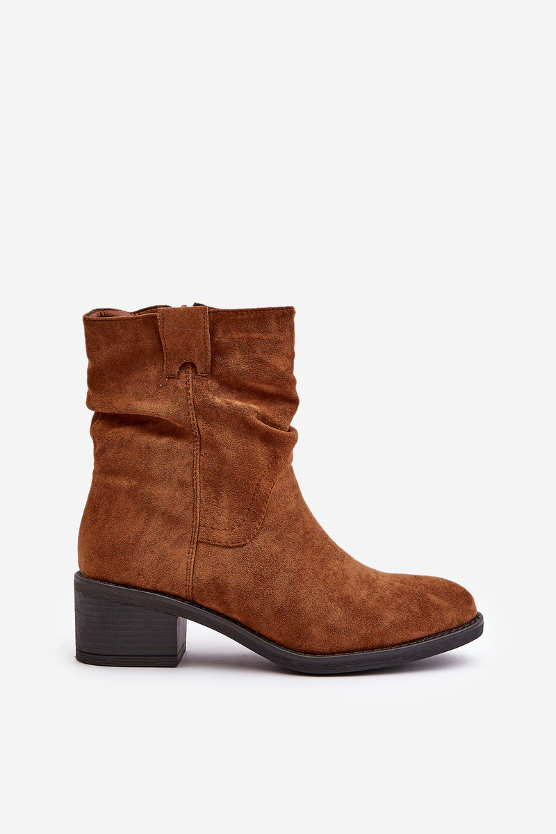 Insulated women's ankle boots with a gathered upper on a low heel Camel Zinanya