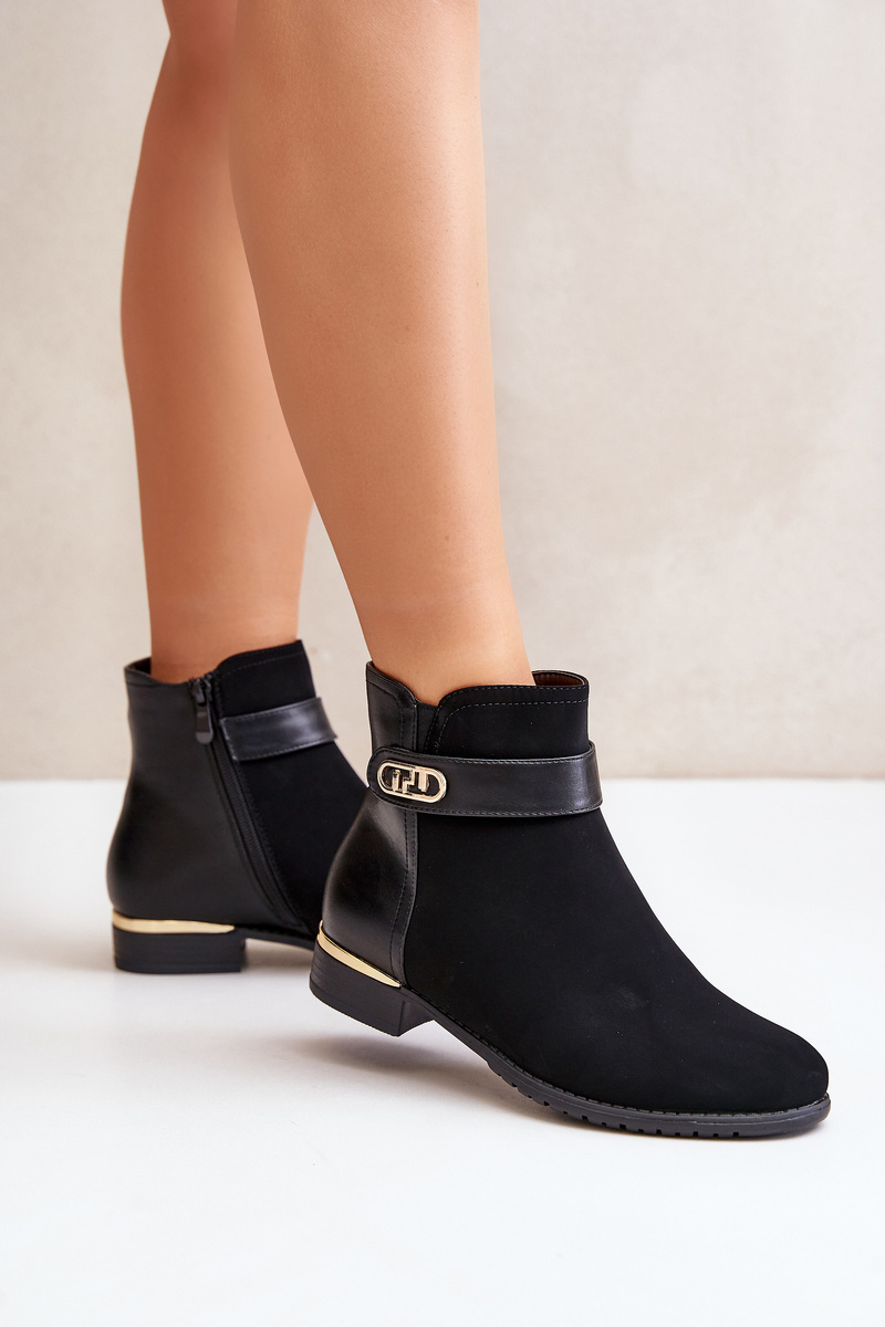 Insulated women's ankle boots with a flat heel with gold details Black Ravasira