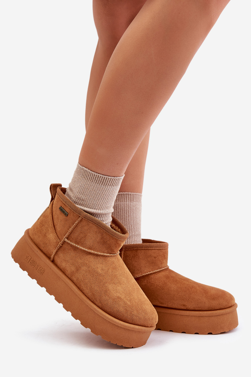 Low snow boots on the Big Star Camel platform