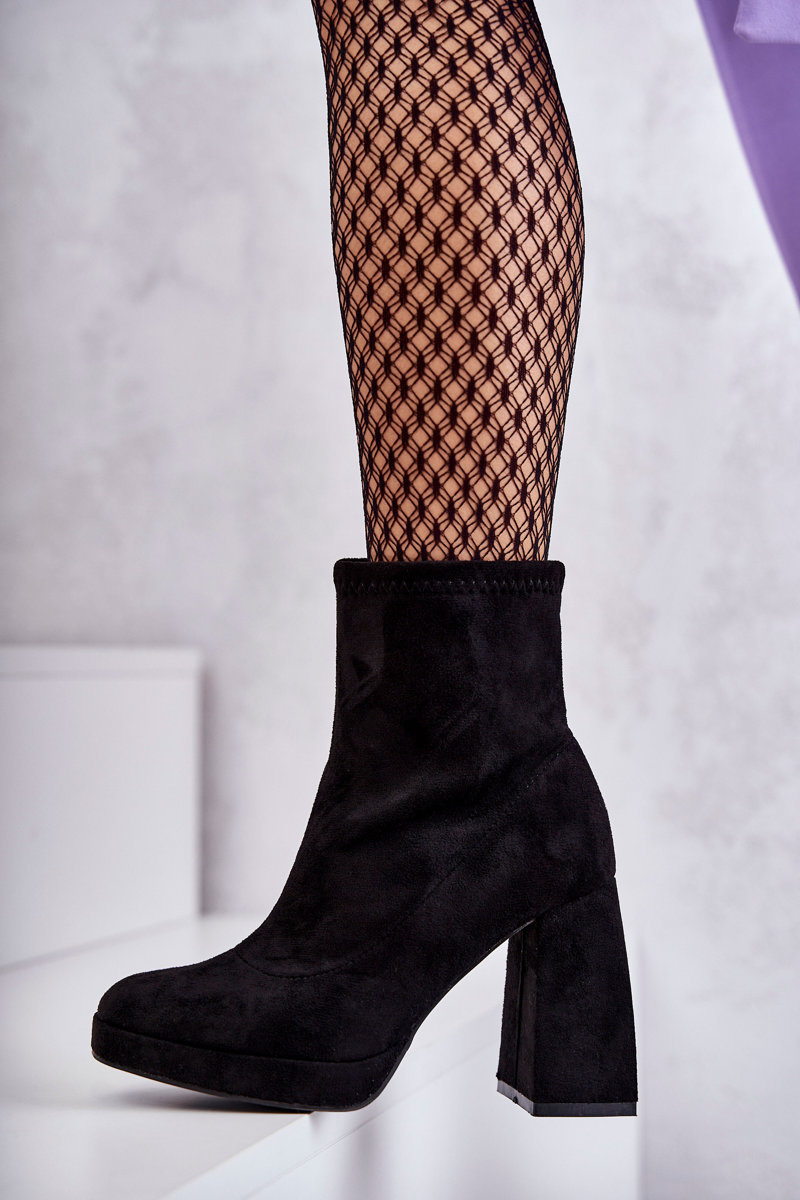 Ghete de damă din piele întoarsă cu toc