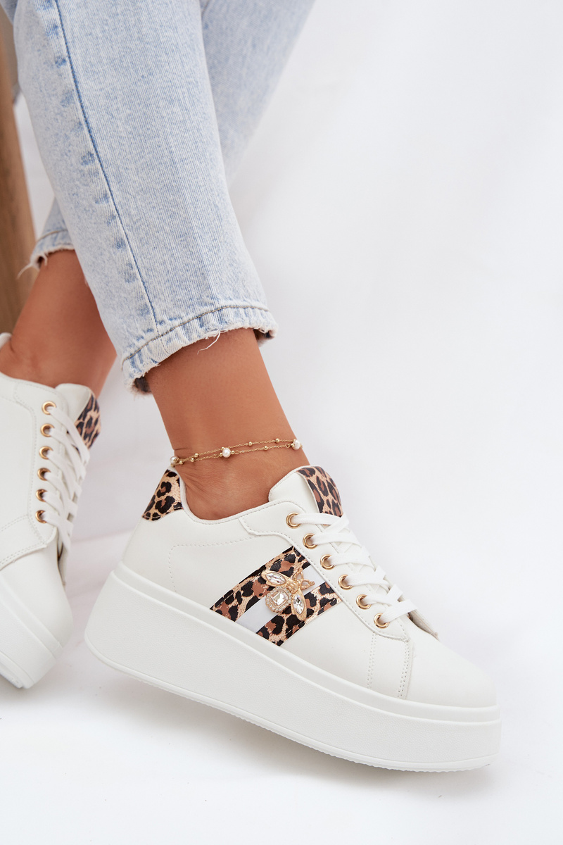 Dámske sneakersy na platforme s ozdobou