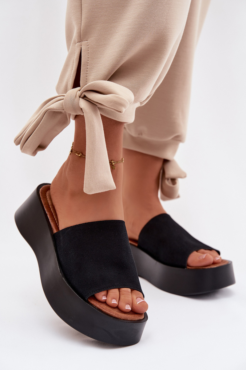 Dámské platformové pantofle Liorisse černé